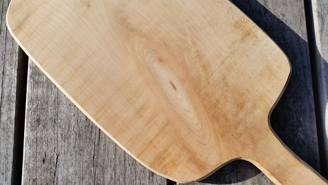 DIY PROJECT  How to make a rustic wooden chopping board in 2 hours -  Threadbare Cloak