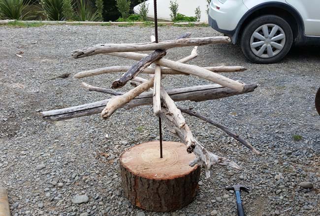 DIY Project_Driftwood Christmas Tree