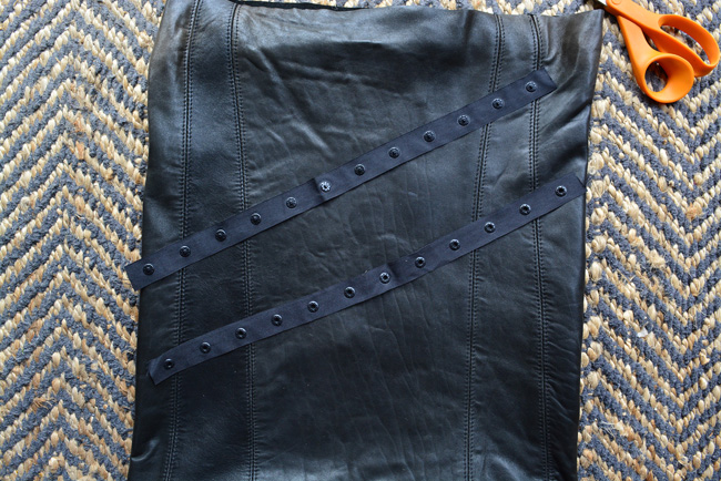 How to make a cushion cover out of a leather jacket