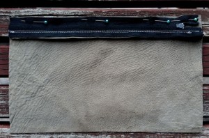 DIY PROJECT_Leather Zip Purse