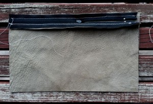 DIY PROJECT_Leather Zip Purse