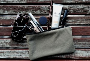 DIY PROJECT_Leather Zip Purse