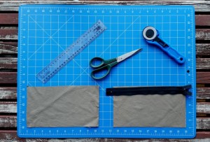 DIY PROJECT_Leather Zip Purse