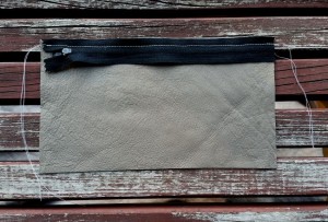 DIY PROJECT_Leather Zip Purse