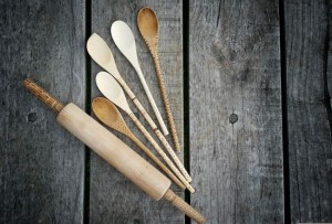 GIFT IDEA | Decorated Wooden Kitchen Utensils