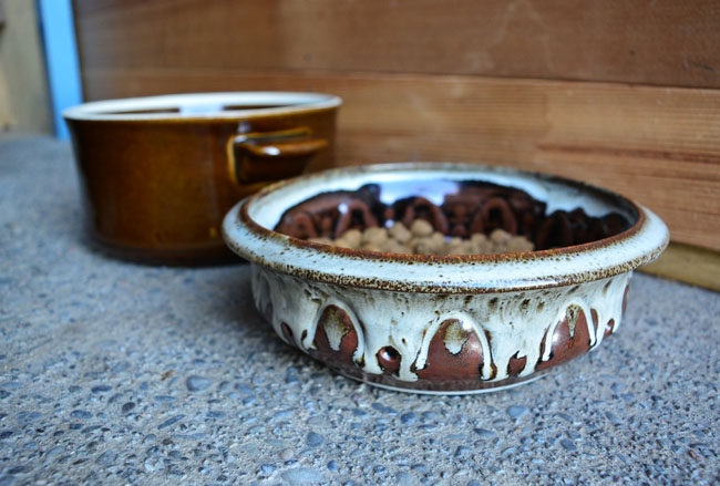 UPCYCLE | DIY Pet Bowls From Old Stoneware Dishes