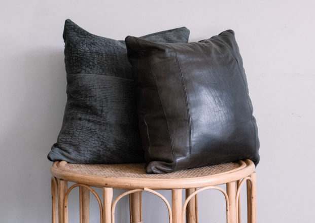 No zip leather cushion
