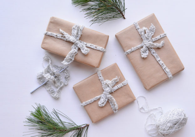 DIY GIFT | Crochet Gift Wrap Ribbon - Threadbare Cloak