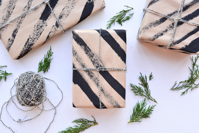 DIY GIFTS | Make Your Own Wrapping Paper - Threadbraecloak.com