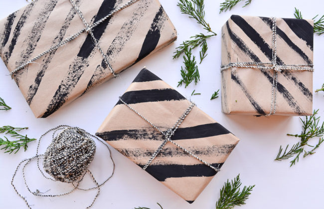 DIY GIFTS | Make Your Own Wrapping Paper - Threadbraecloak.com